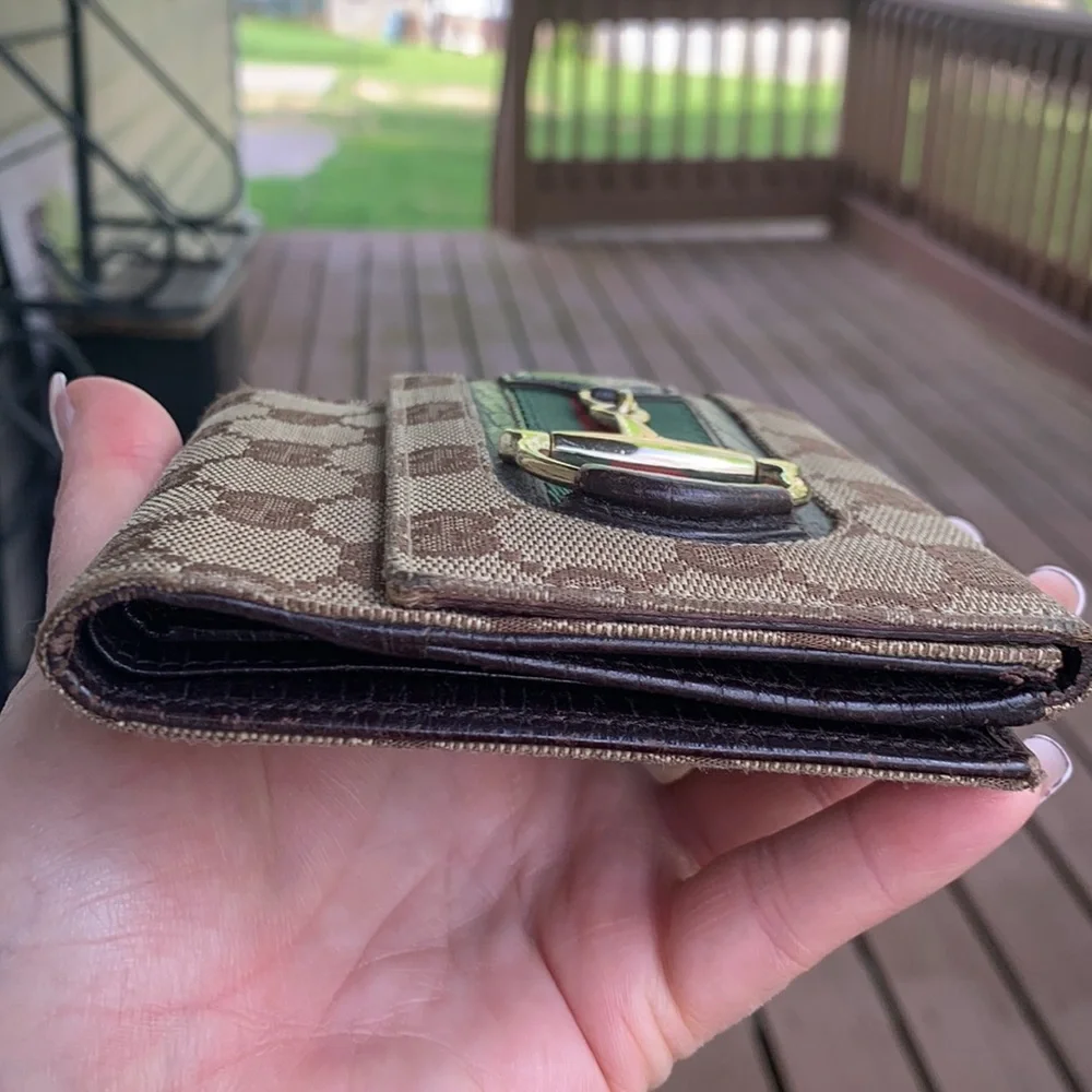 Authentic Gucci wallet_2